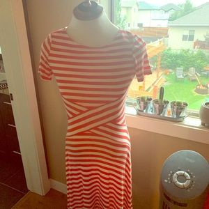 Beige size 8 midi stretch dress